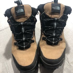 The North Face women’s hiking boots size 6.5
